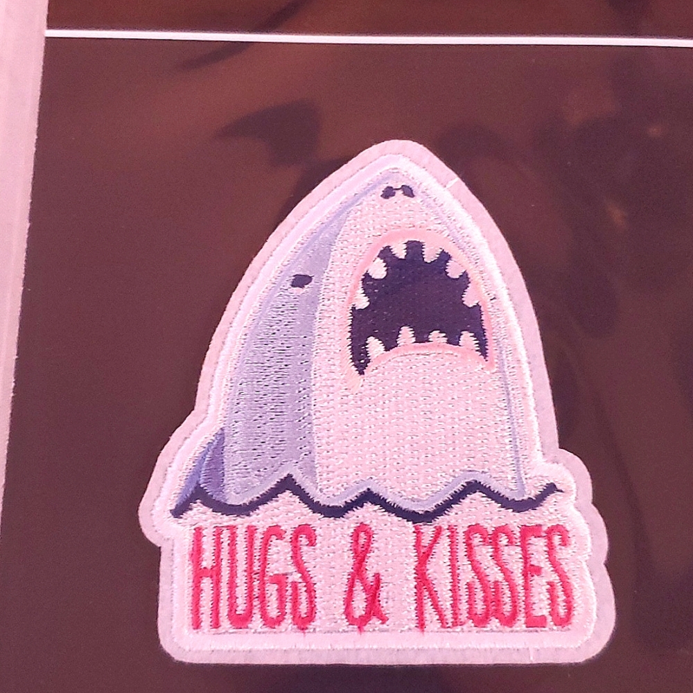 Hugs and kisses patch 3 for 20$